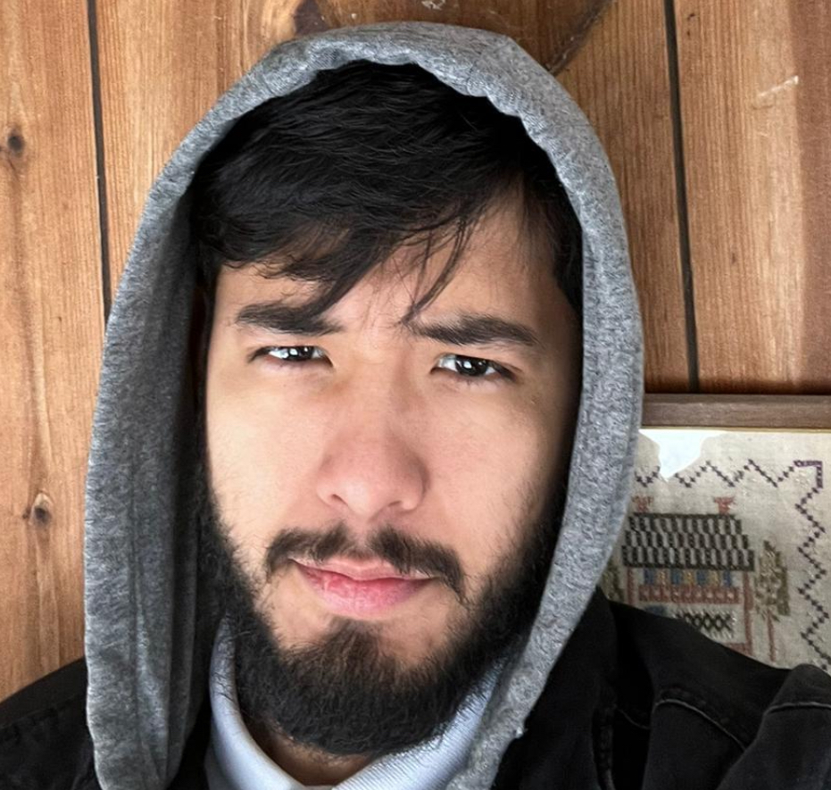 Qual desses funcionários faz parte da equipe de call center regida pela CLT?